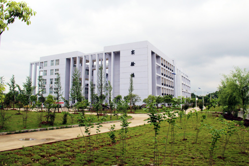 江西工业工程职业技术学院实验楼